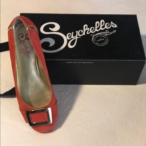 Seychelles orange flat with gold buckle